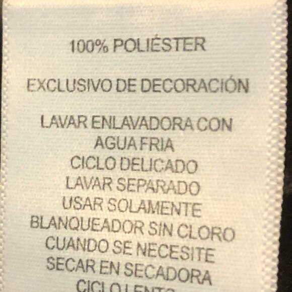 🟥 Anne Klein Red Plaid Button-Up Jacket – Cozy, Preppy, & Vintage-Inspired - Picture 8 of 8